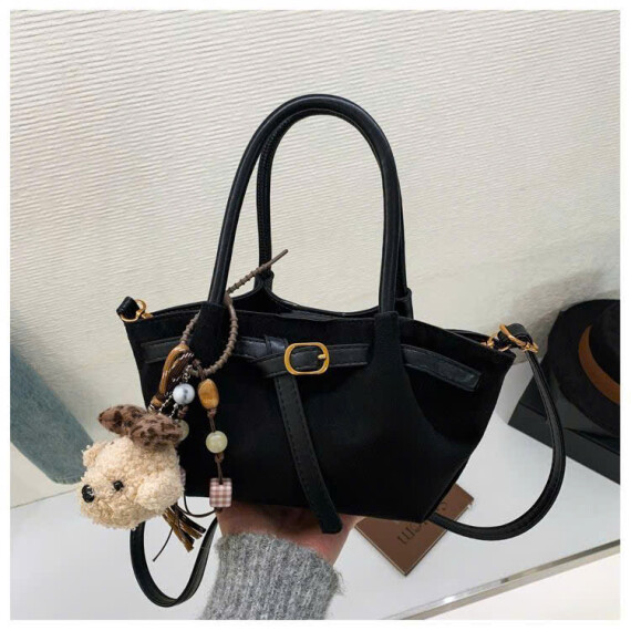 https://arvionstyle.com/pr/belle-mini-charm-satchel