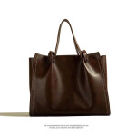 Minimal Classic Leather Tote
