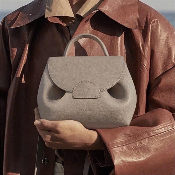 https://arvionstyle.com/pr/mila-soft-top-handle-bag